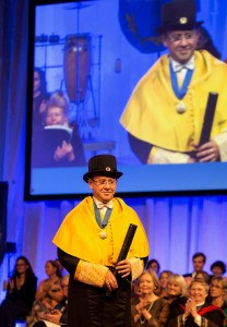 El Prof. Mariano Sanz es Doctor Honoris Causa por la Universidad de Göteborg.