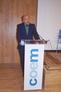 El Dr. Álvaro Miró, vocal de la Comisión Deontológica, encargado de presentar el Media COEM.