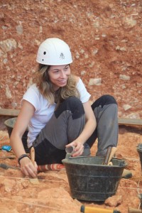Marina Martínez es experta en Paleoantropología y ha participado en multitud de excavaciones en los yacimientos de la Sierra de Atapuerca (Burgos).