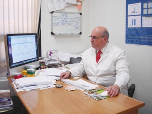 El doctor Machuca asegura que el interés general en el tema de pacientes con necesidades especiales está por debajo de otros como la Implantología o la Ortodoncia.