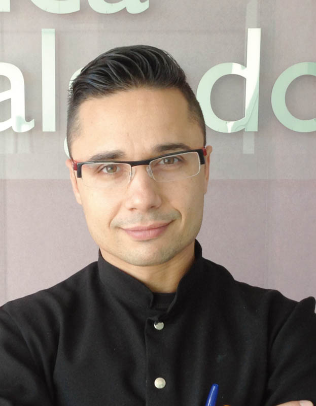 Dr. Alberto Salgado
