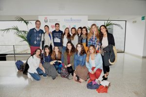 Grupo de alumnos pertenecientes a la Residencia Clínica Odontológica.