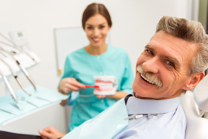 7 nuevas claves para proporcionar una adecuada atención odontológica a las personas mayores - Gaceta Dental