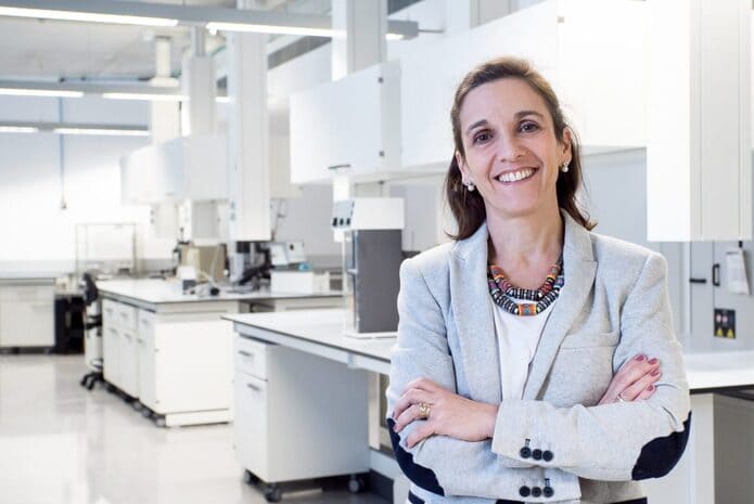 La Prof. Maria Pau Ginebra, una de las fundadoras de Mimetis Biomaterials. Fotografía de la web de UPC.