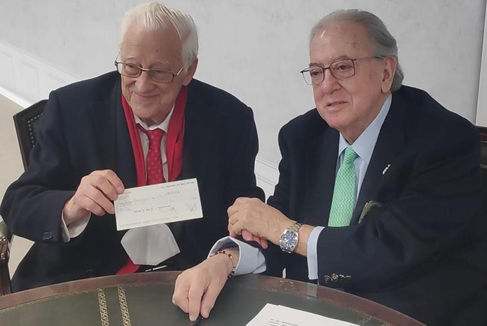 La Fundación A.M.A. hace entrega de un millón de euros al Padre Ángel para socorrer a los refugiados ucranianos