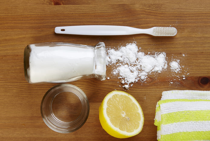 5 maneras de utilizar bicarbonato de sodio y limón en la limpieza del hogar  - Mejor con Salud