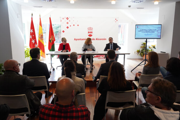 La Clínica de la URJC y el Ayuntamiento de Alcorcón trabajan para mejorar la salud bucodental de los jóvenes