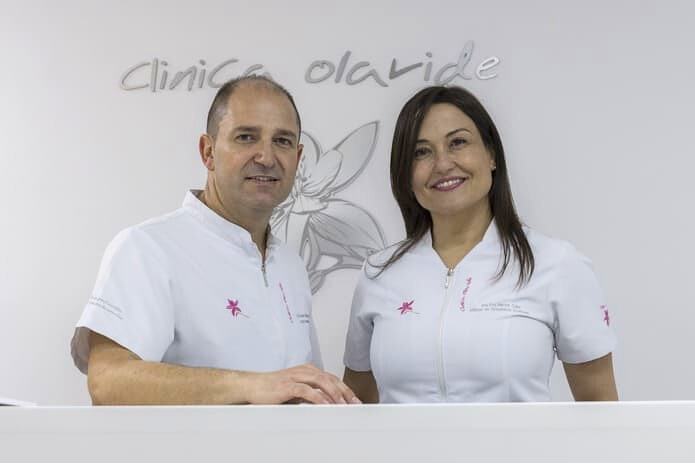 El Dr. Antonio Expósito y la Dra. Eva Martos, fundadores de Clínica Olavide.