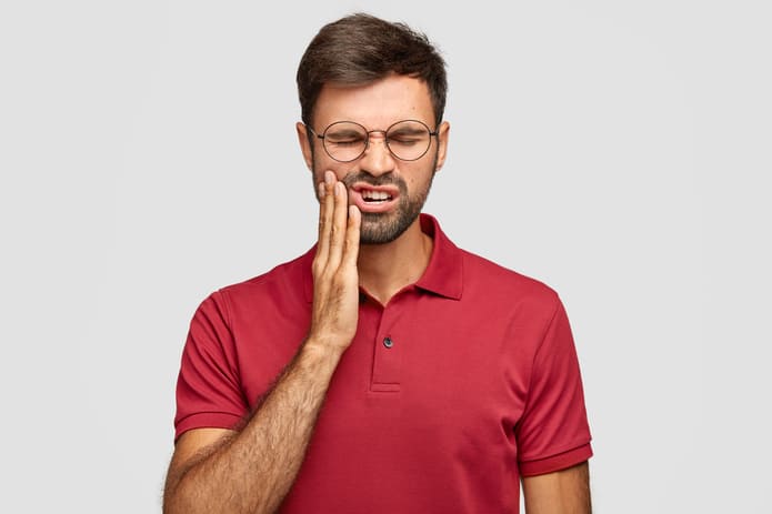 Es posible que experimentes cierta incomodidad durante o después de la endodoncia, pero en la mayoría de los casos, el dolor es mínimo. 