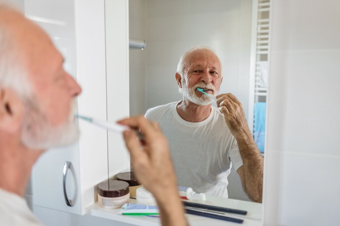 Una herramienta digital que mejora la higiene bucal en adultos mayores