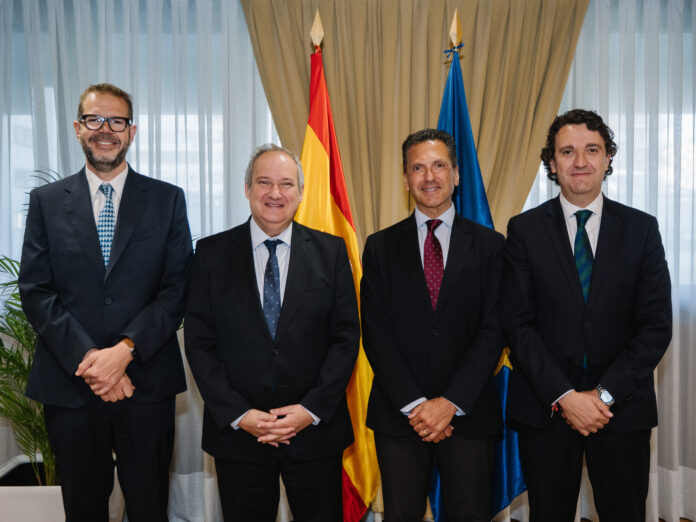 Fenin y ministro de industria