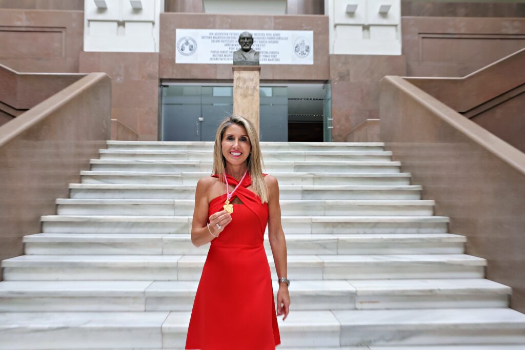 Vanessa Paredes, primera catedrática en Ortodoncia en España