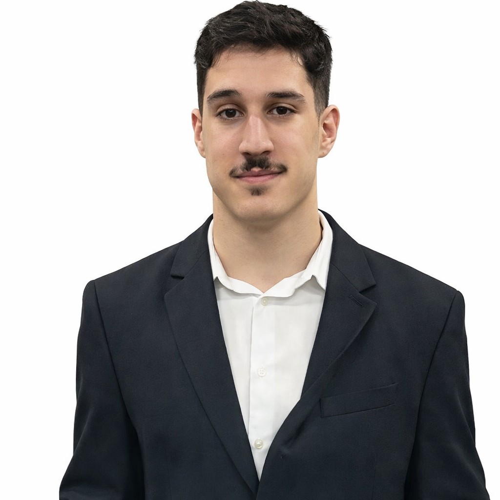 Dr. Héctor Álvarez