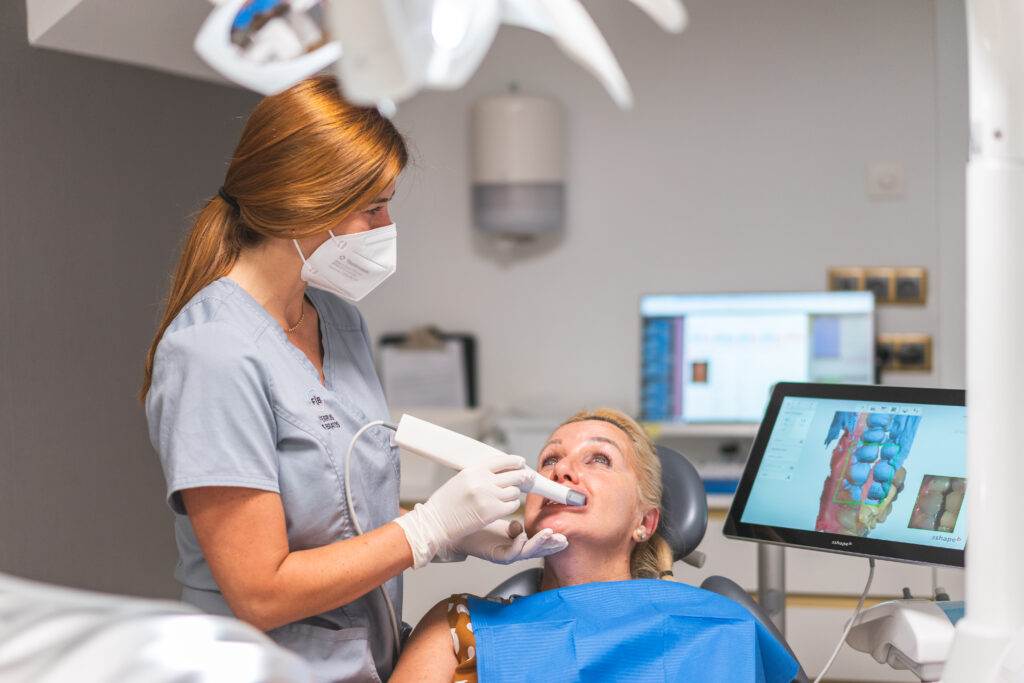 Ferrus & Bracos, salud bucodental